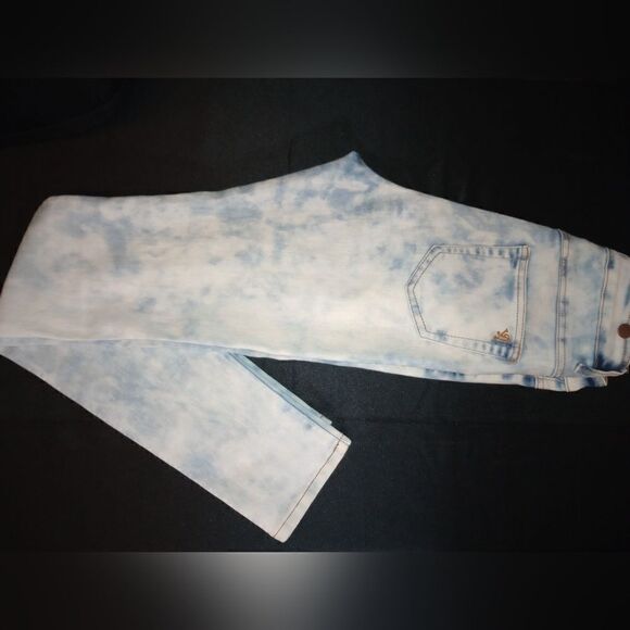 VIP Jeans; light blue; skinny; size 7/8 - Picture 5 of 6